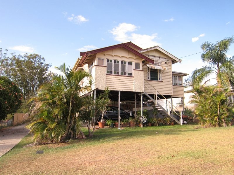 6 Alice Street, Blackstone QLD 4304