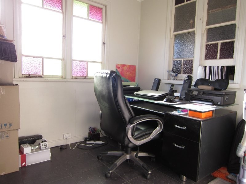 6 Alice Street, Blackstone QLD 4304