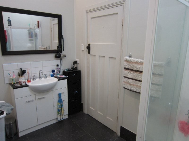 6 Alice Street, Blackstone QLD 4304