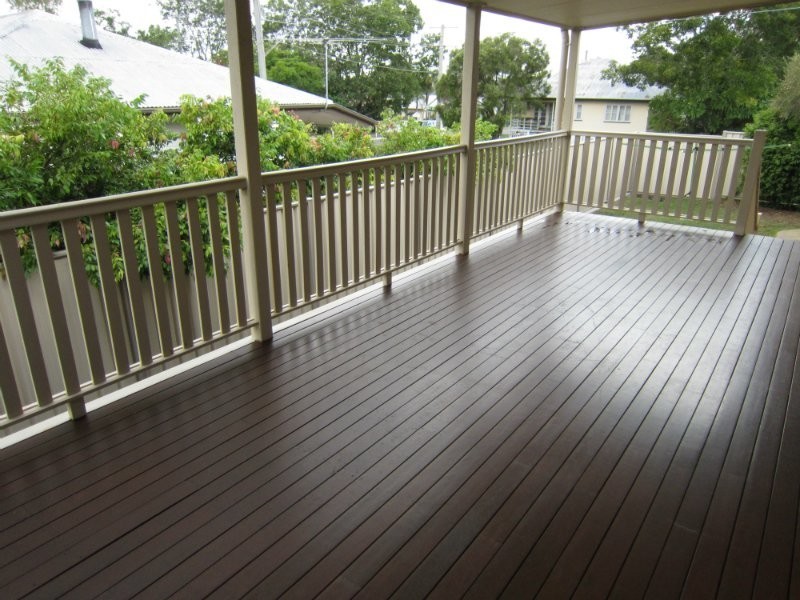 1 & 2/28 North Station Road, North Booval QLD 4304