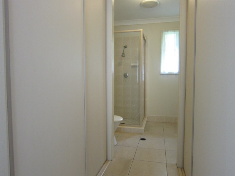 1 & 2/28 North Station Road, North Booval QLD 4304