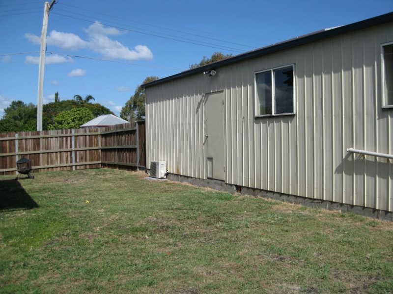 19 Rex Street, Eastern Heights QLD 4305