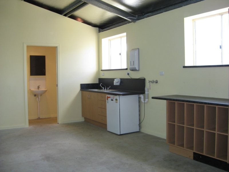 19 Rex Street, Eastern Heights QLD 4305