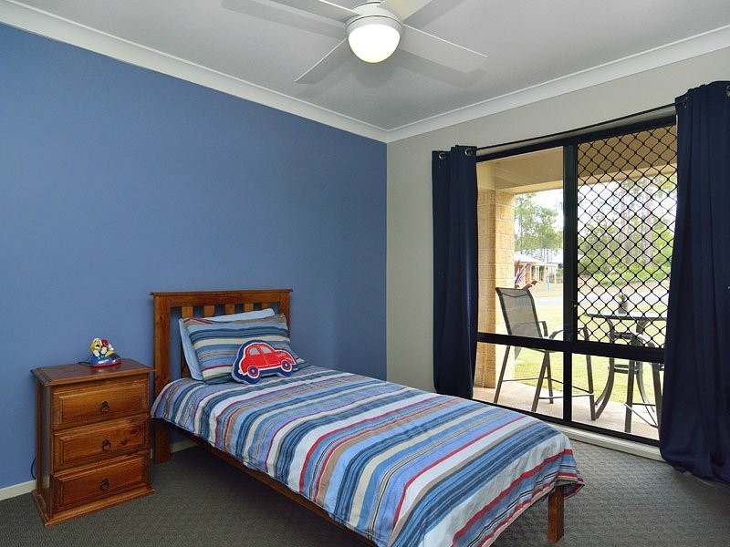 53 Cabernet Crescent, Pine Mountain QLD 4306