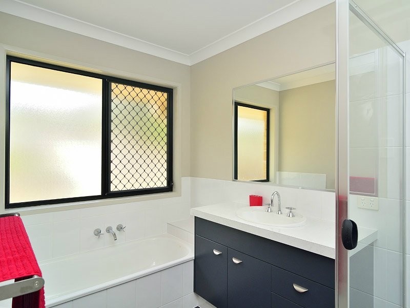 53 Cabernet Crescent, Pine Mountain QLD 4306