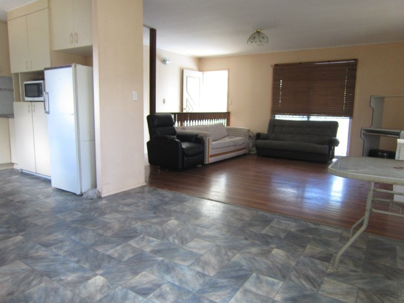 237 Whitehill Road, Raceview QLD 4305