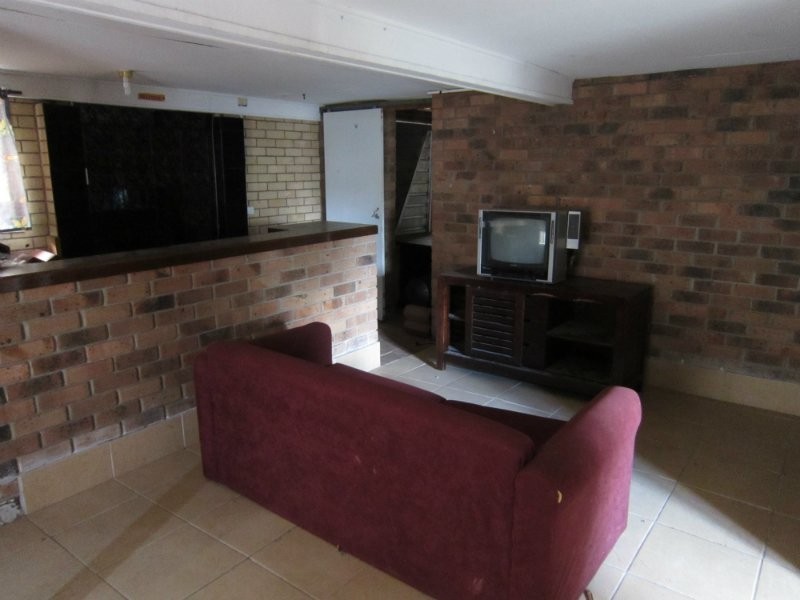 237 Whitehill Road, Raceview QLD 4305