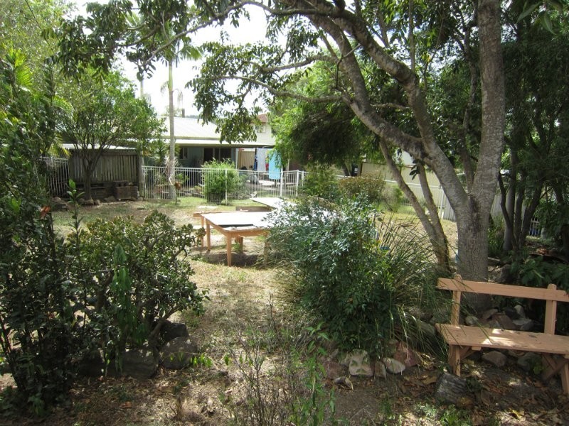 1 Saunders Street, Flinders View QLD 4305