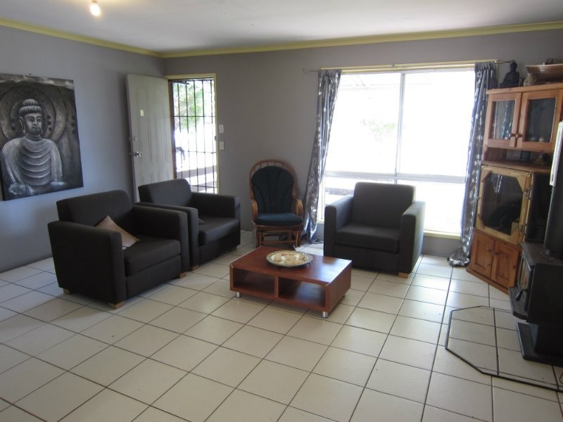 1 Saunders Street, Flinders View QLD 4305