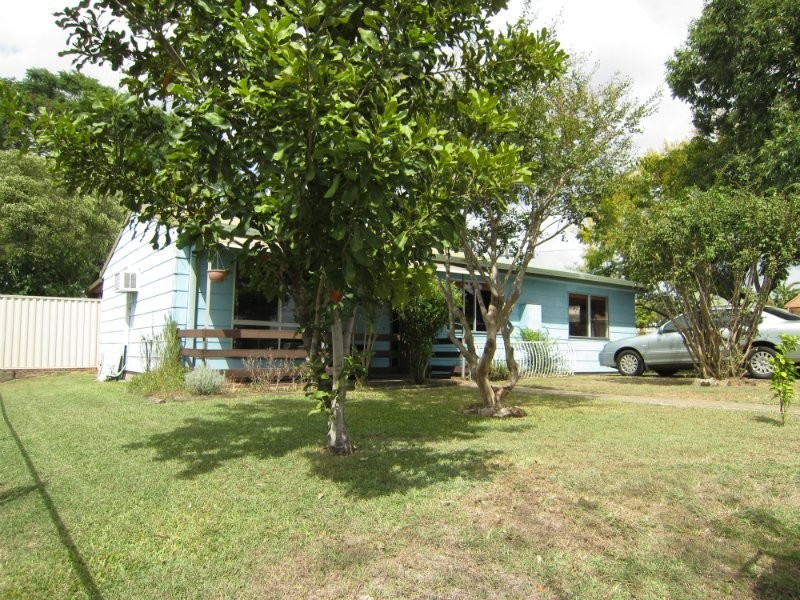 1 Saunders Street, Flinders View QLD 4305