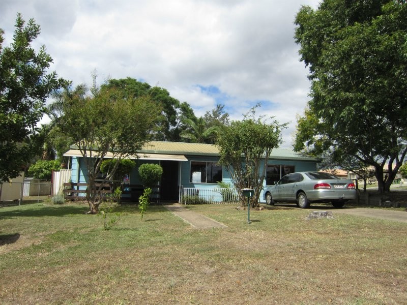 1 Saunders Street, Flinders View QLD 4305