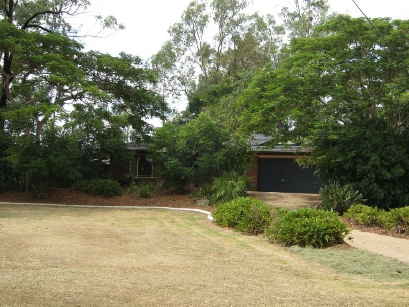 9 Ruby Crescent, Willowbank QLD 4306