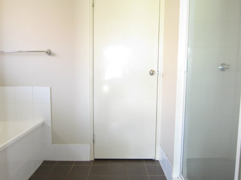 16 Explorer Street, Raceview QLD 4305