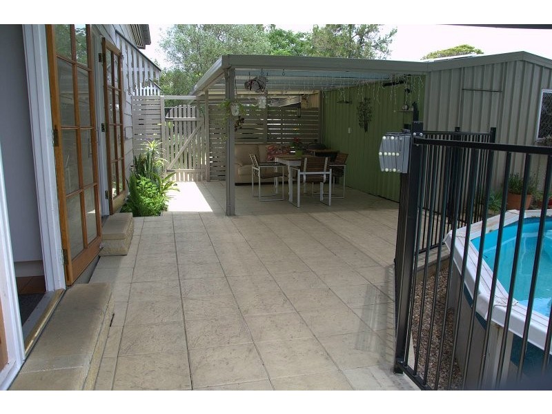 64 Queen Street, Blackstone QLD 4304