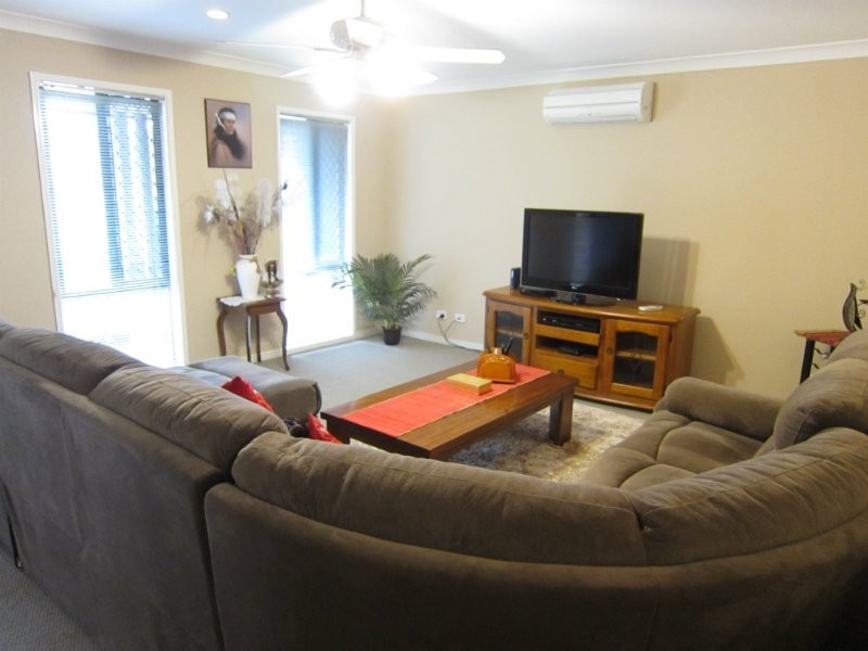 2 Bayley Road, Pine Mountain QLD 4306