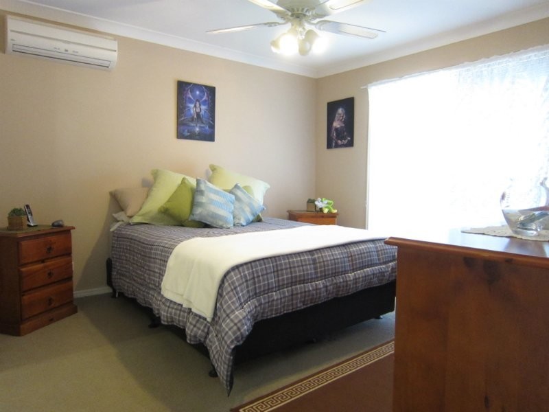 2 Bayley Road, Pine Mountain QLD 4306