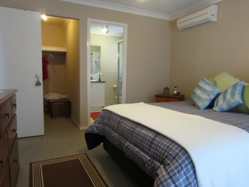 2 Bayley Road, Pine Mountain QLD 4306