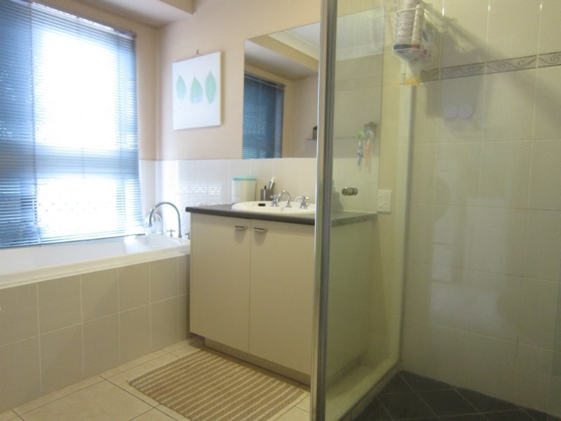 2 Bayley Road, Pine Mountain QLD 4306