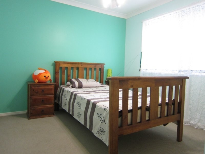 2 Bayley Road, Pine Mountain QLD 4306