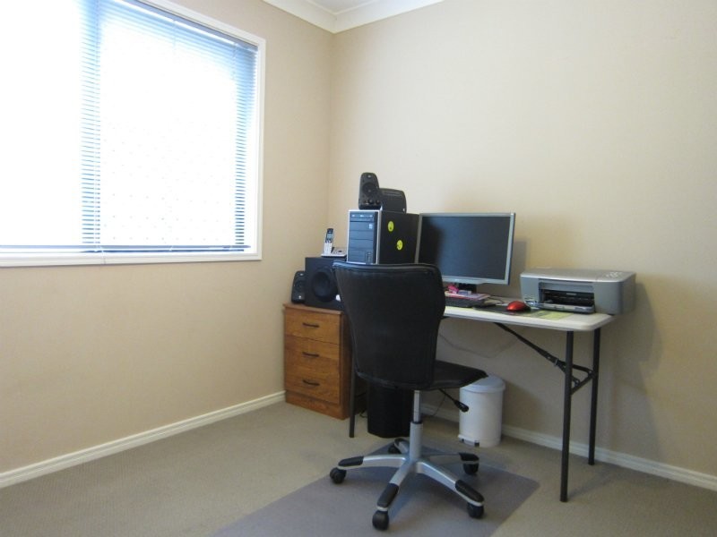 2 Bayley Road, Pine Mountain QLD 4306