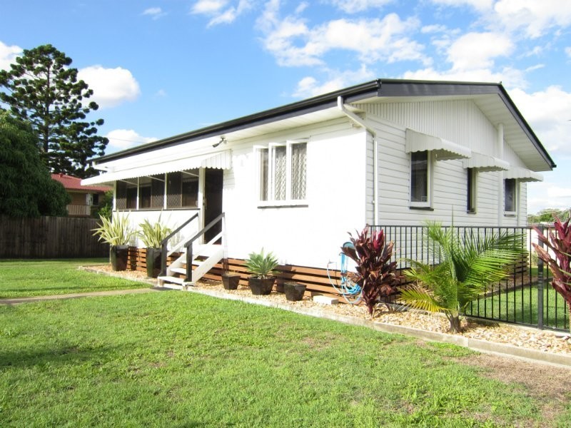 4 Theodore Street, Brassall QLD 4305