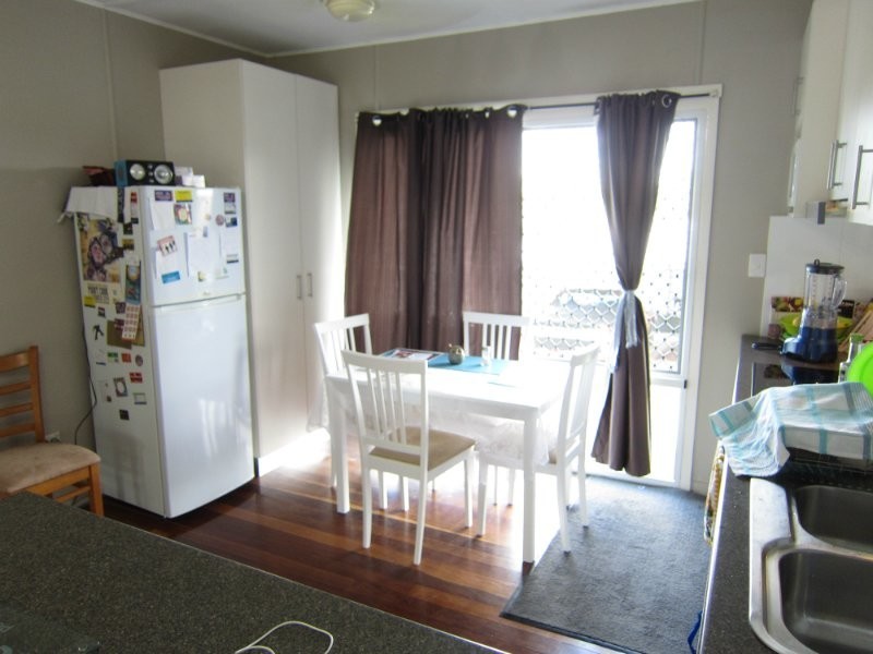 4 Theodore Street, Brassall QLD 4305