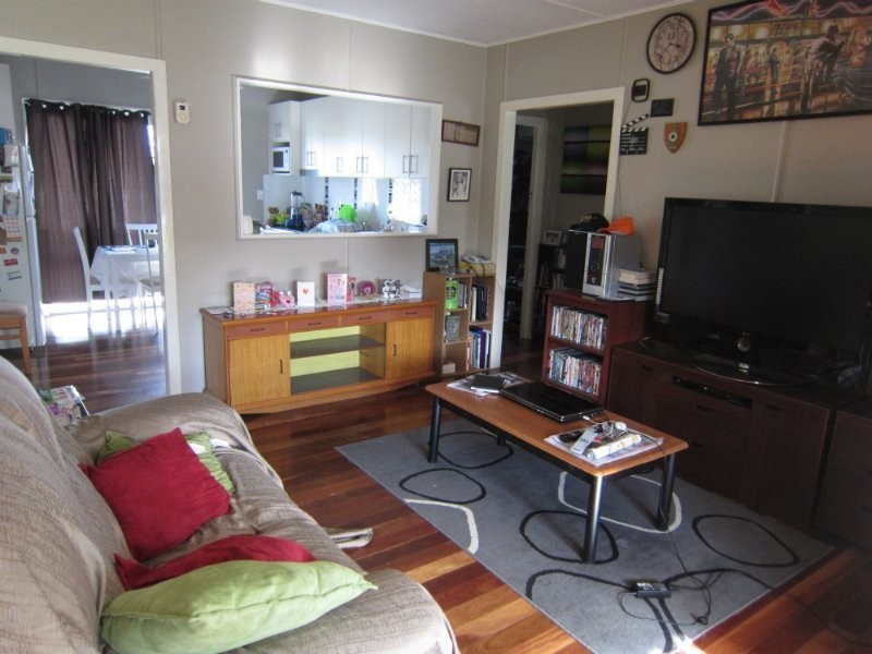 4 Theodore Street, Brassall QLD 4305