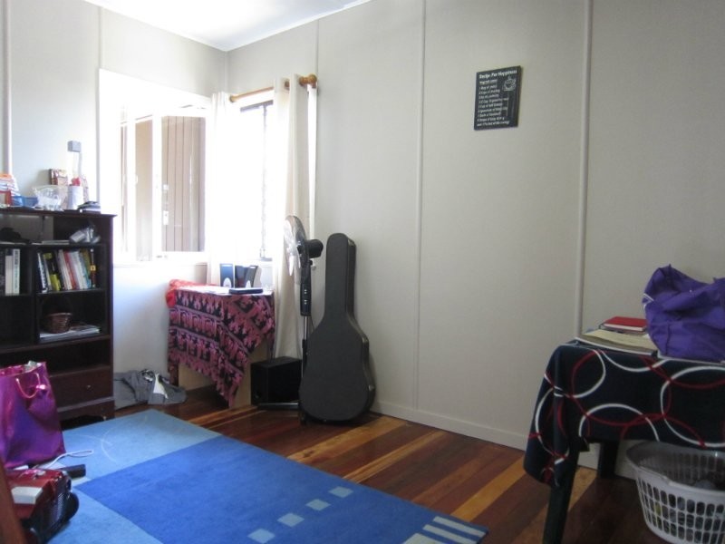 4 Theodore Street, Brassall QLD 4305