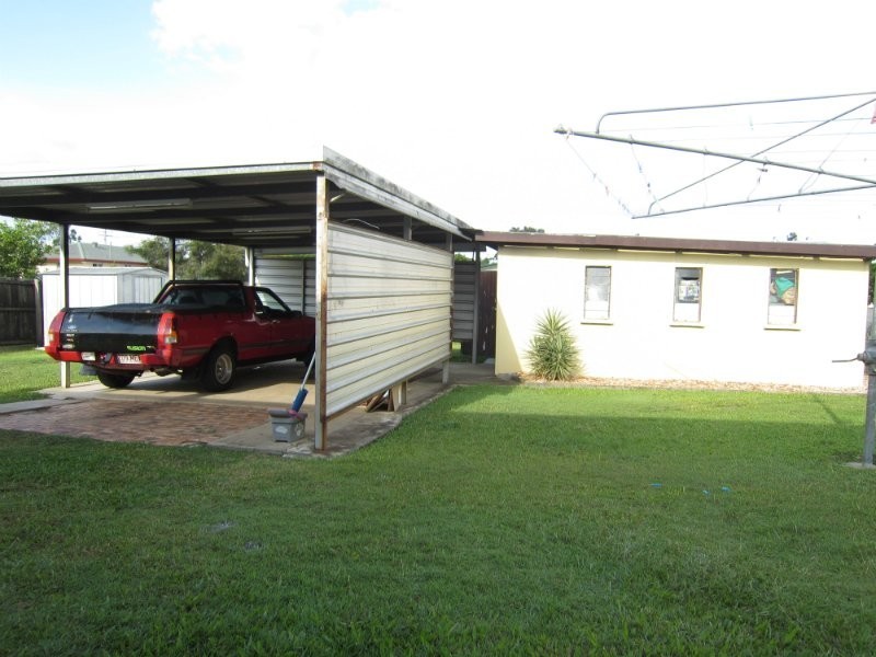 4 Theodore Street, Brassall QLD 4305