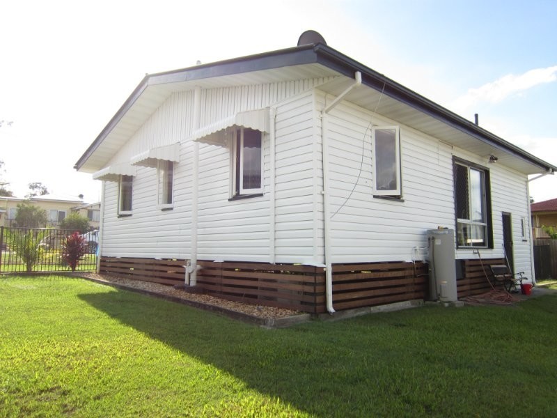4 Theodore Street, Brassall QLD 4305