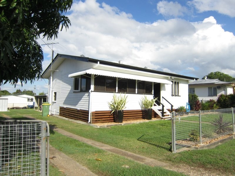 4 Theodore Street, Brassall QLD 4305