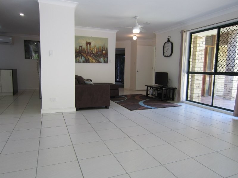 10 Queensborough Parade, Karalee QLD 4306