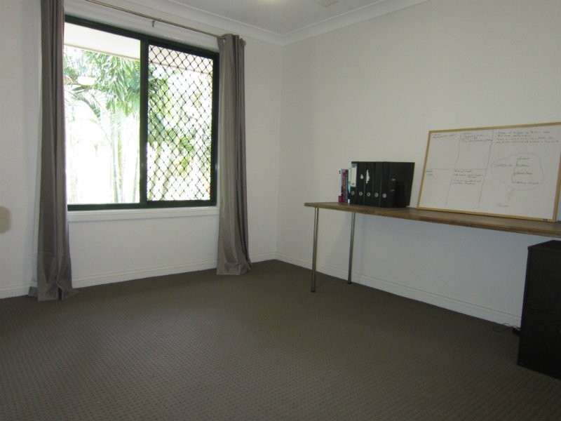 10 Queensborough Parade, Karalee QLD 4306