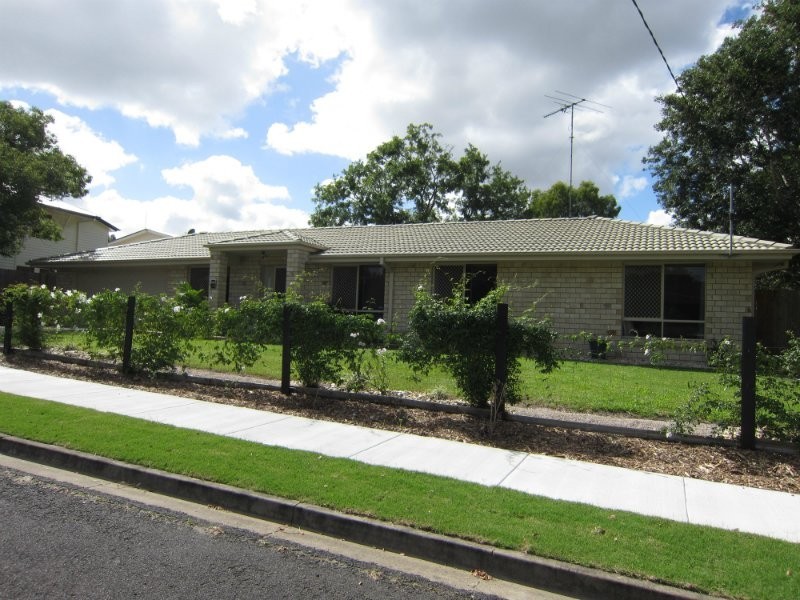 144 Whitehill Road, Raceview QLD 4305