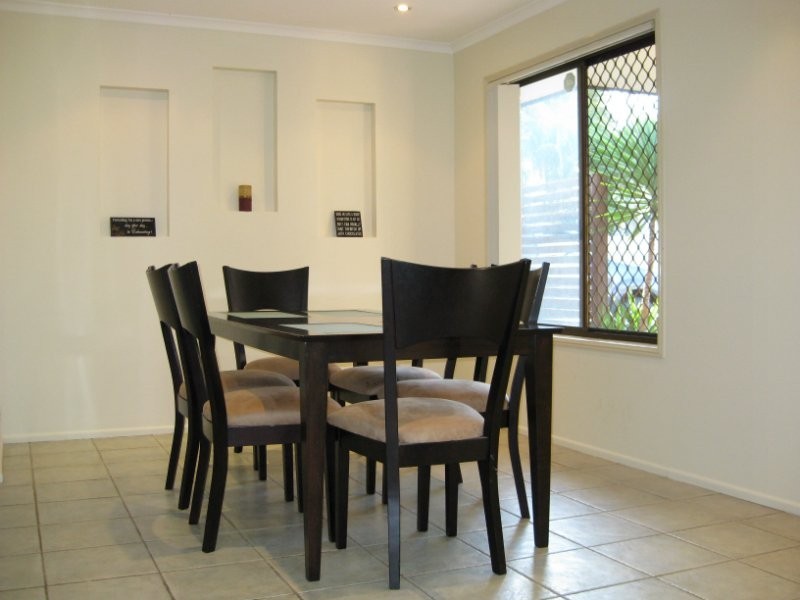 1 Leahy Street, Brassall QLD 4305