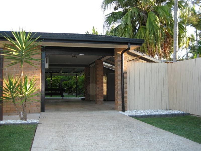 1 Leahy Street, Brassall QLD 4305