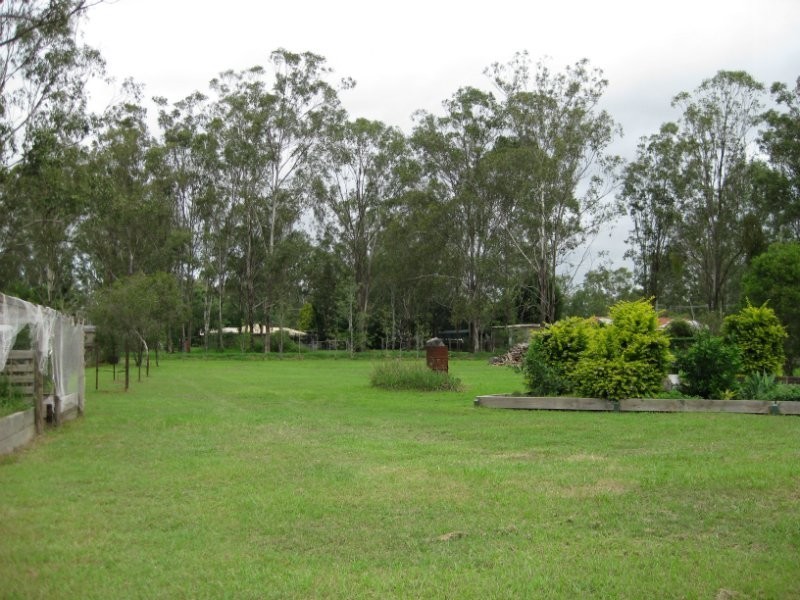 5 Banyula Road, Thagoona QLD 4306