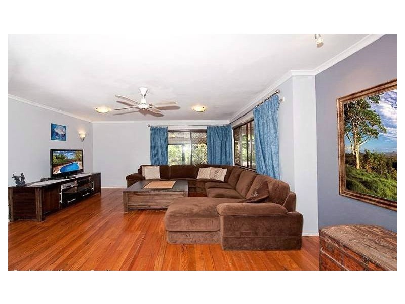 37 Bundoora Drive, Karana Downs QLD 4306