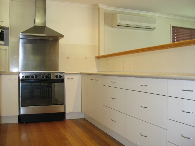 29 Melrose Drive, Flinders View QLD 4305