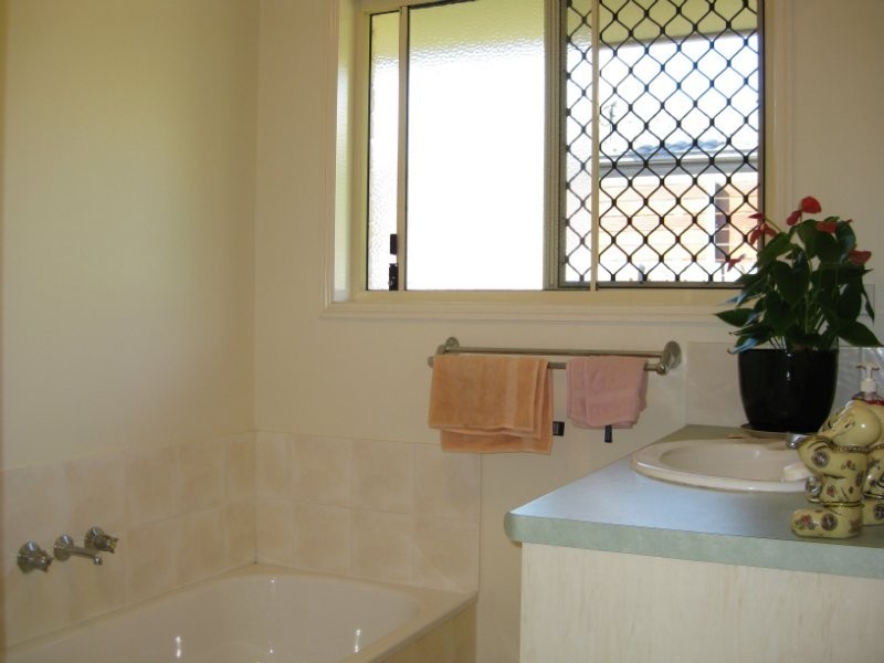 223 Ripley Road, Flinders View QLD 4305