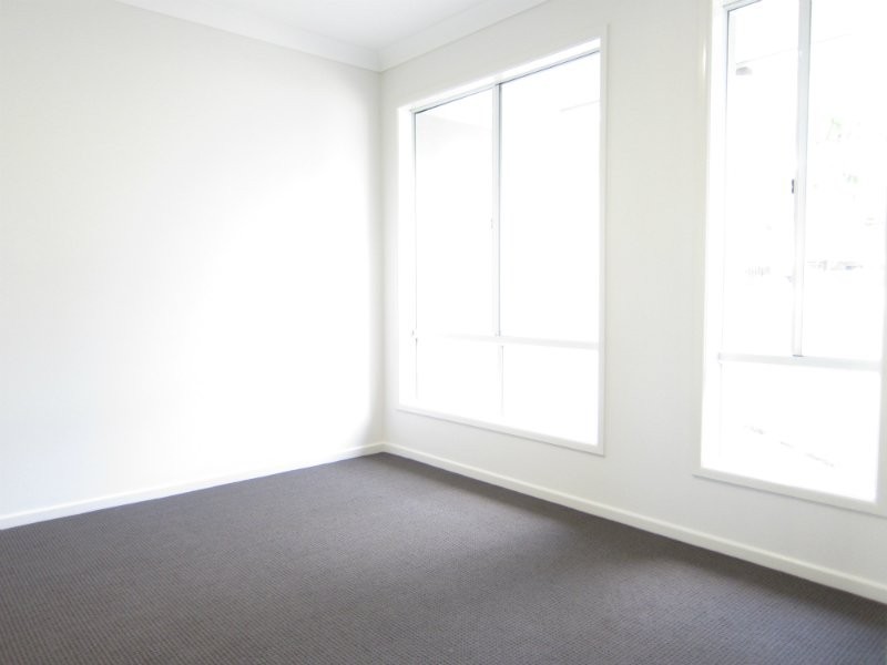 17 Hall Street, Peak Crossing QLD 4306