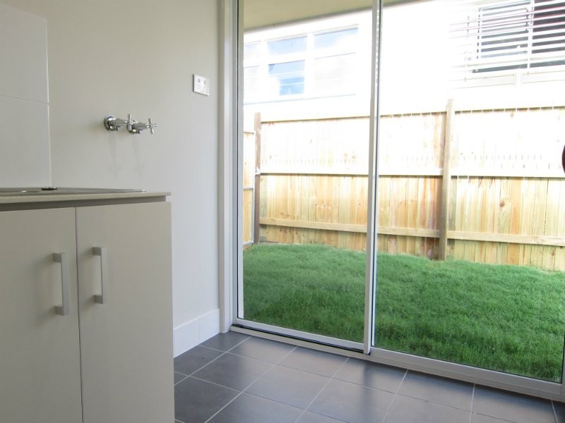 17 Hall Street, Peak Crossing QLD 4306