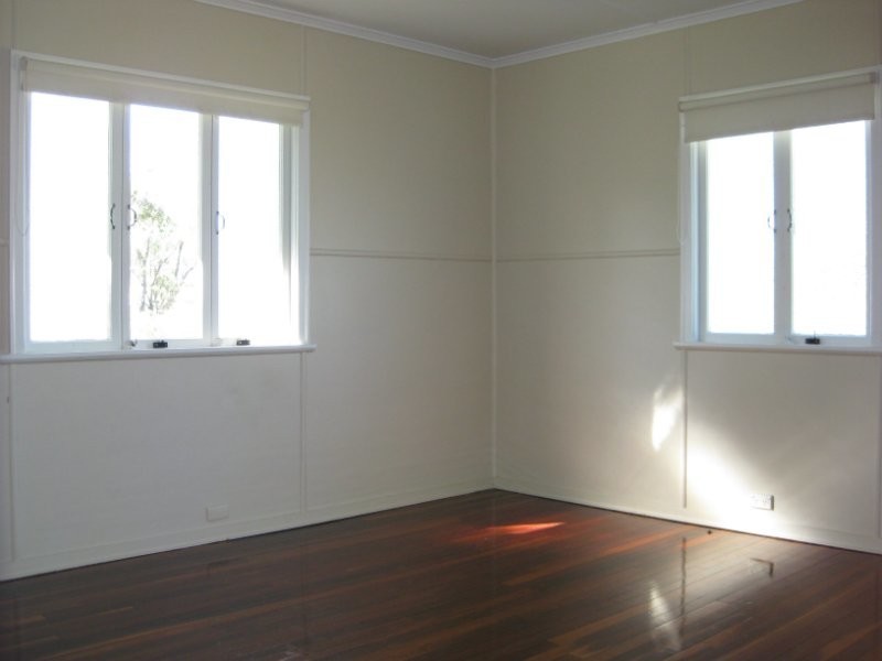 2 Perrett Street, Bundamba QLD 4304