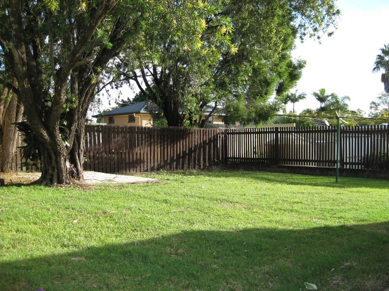 18 Thomas Street, Flinders View QLD 4305