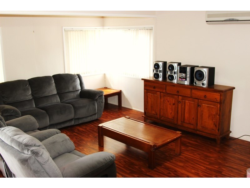 18 Thomas Street, Flinders View QLD 4305