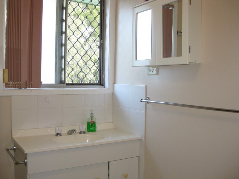 18 Thomas Street, Flinders View QLD 4305