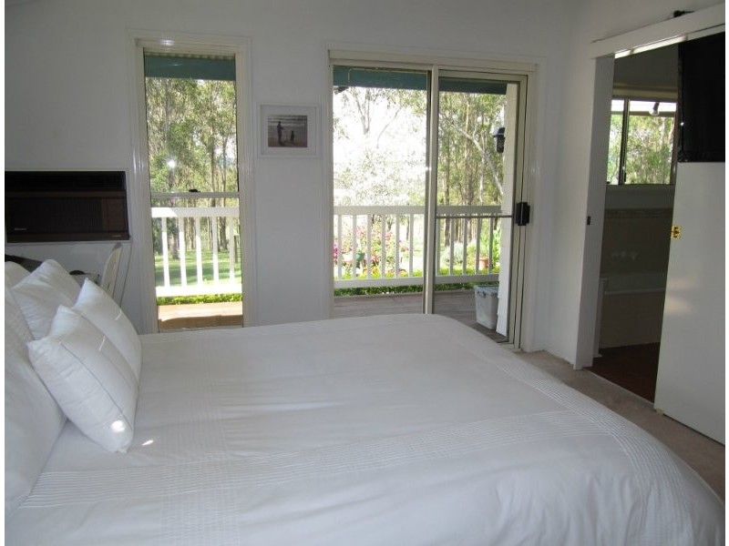 80 Hills Road, Borallon QLD 4306