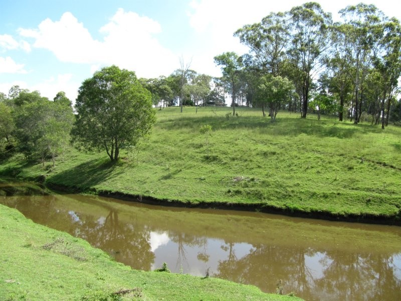 80 Hills Road, Borallon QLD 4306