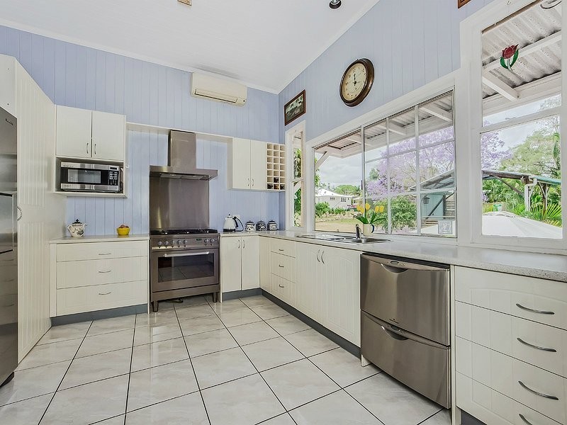 5 Stephenson Street, Sadliers Crossing QLD 4305