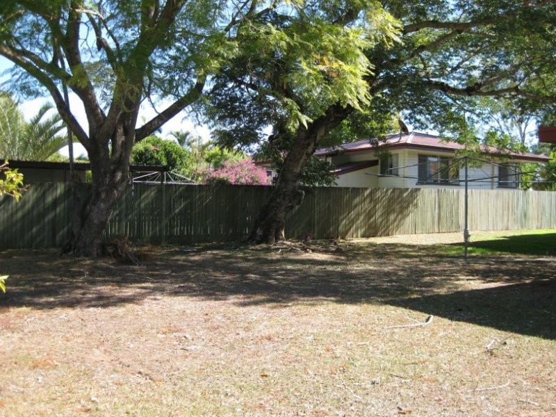 37 Crosshill Street, Leichhardt QLD 4305